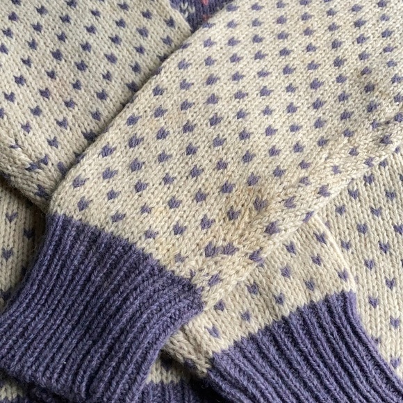 Northern Isles Sweater - Picture 7 of 9